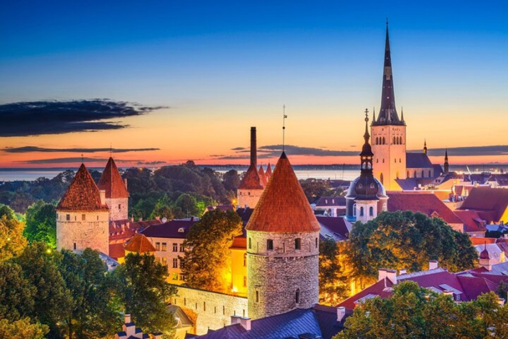 Tallinn: Guided Old Town Historical Walking Tour