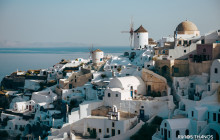 Santorini's Luxury Travel2