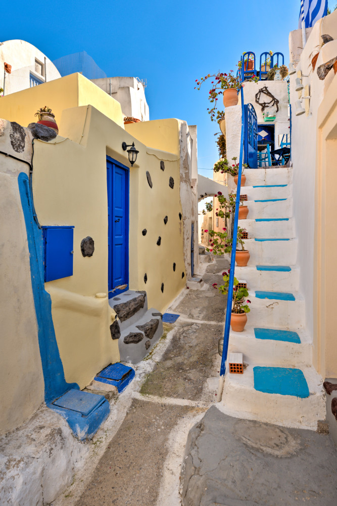 Santorini's Luxury Travel