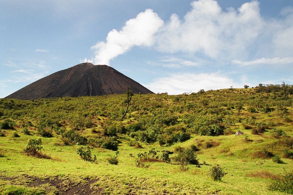 Pacaya Volcano Hike Puerto Quetzal Project Expedition