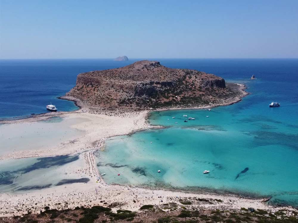Balos Gramvousa Day Trip with Boat Ticket and Pickup in Chania