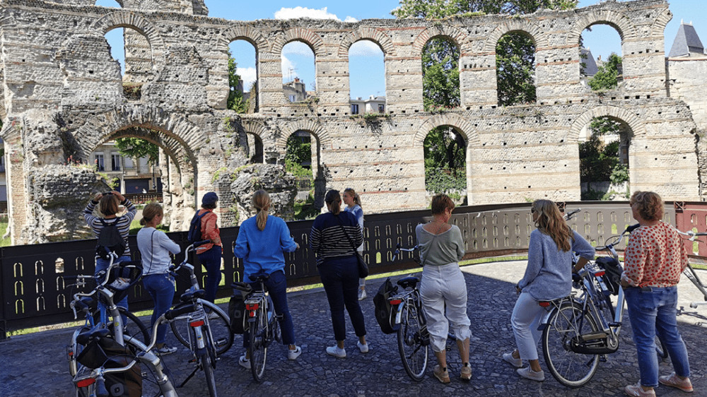 Immersive 3-Hour E-Bike City Tour of Historic Bordeaux