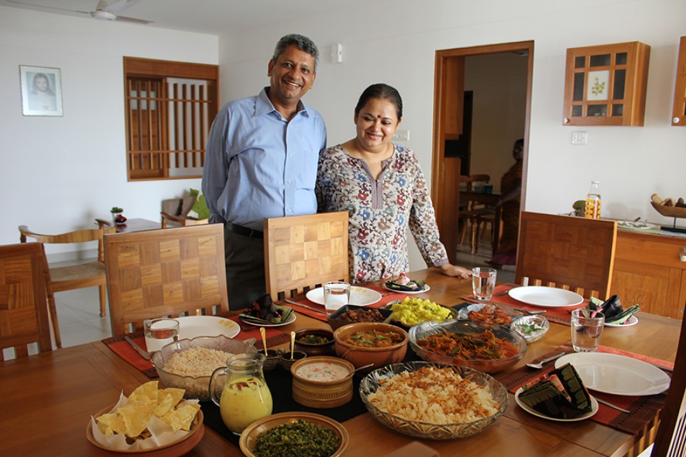 Traditional Kerala Christian Feast with Backwater Views in Kochi
