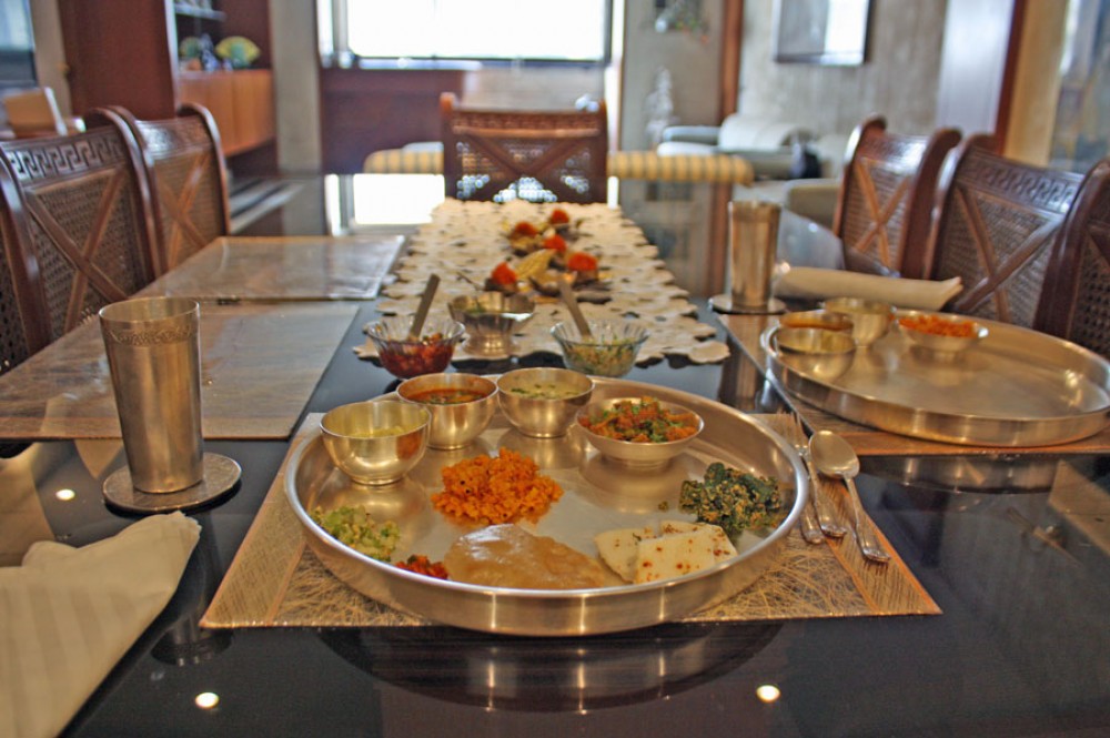 Private: A Gujarati Thali Experience The Maharaj Way