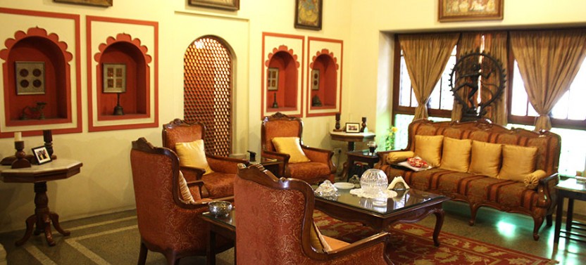 Authentic Homemade Meal In a 100-Year-Old Ancestral Home in Agra