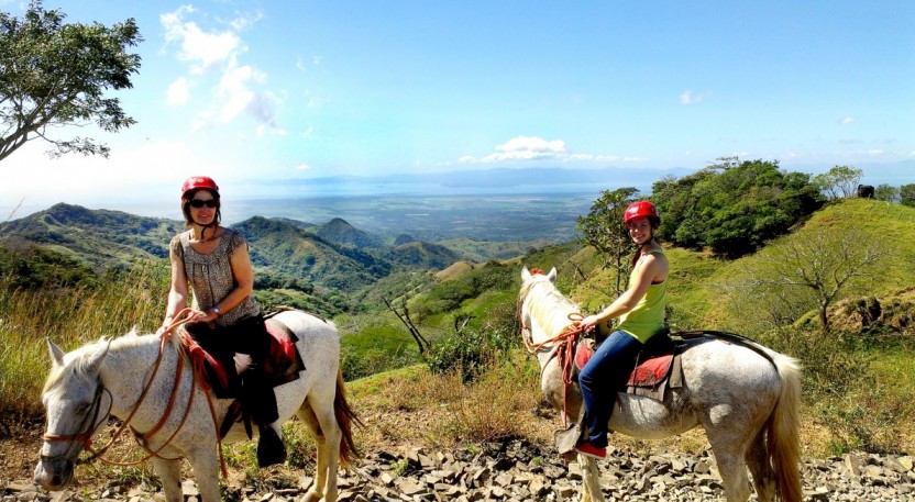 Panoramic Horseback Riding Tour
