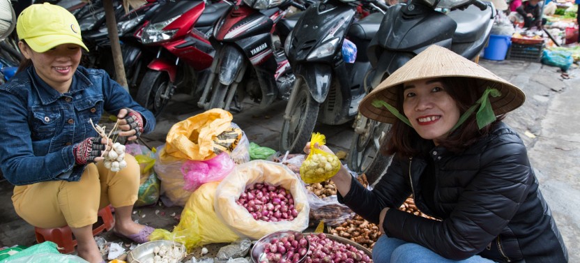 Learn to Make Local Vietnamese Dishes With A Trained Chef