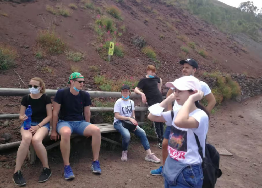 Naples: Vesuvius , Wine, and Local Flavors Tour