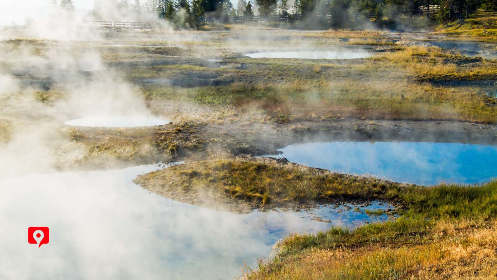 Self-Guided Audio Tour of West Thumb Basin in Yellowstone