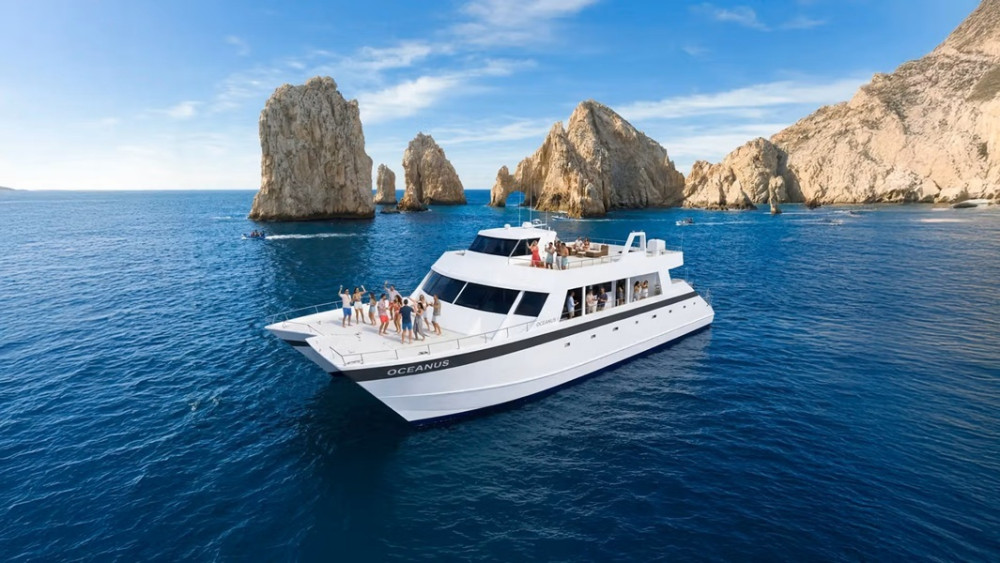 Oceanus Social Snorkel Cruise