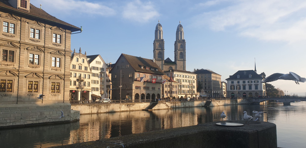 Zurich Private Family Discovery Walk: Stories, Secrets & Hidden Corners