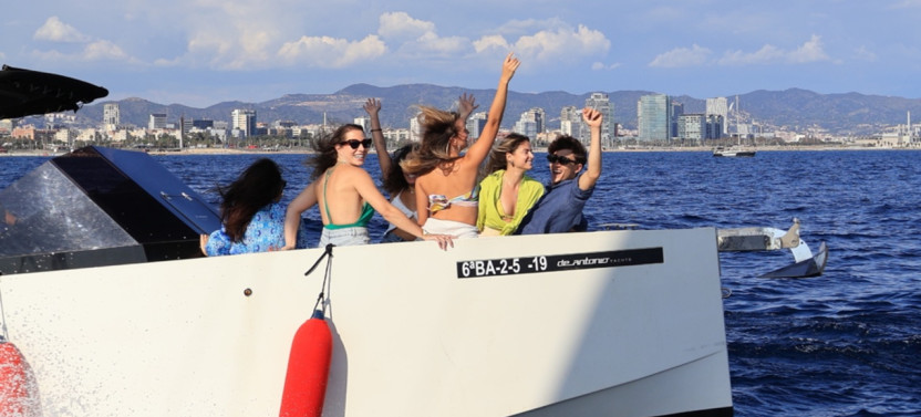 De Antonio D28 Private Motorboat Speedboat Experience with Captain, photo 4 of 6