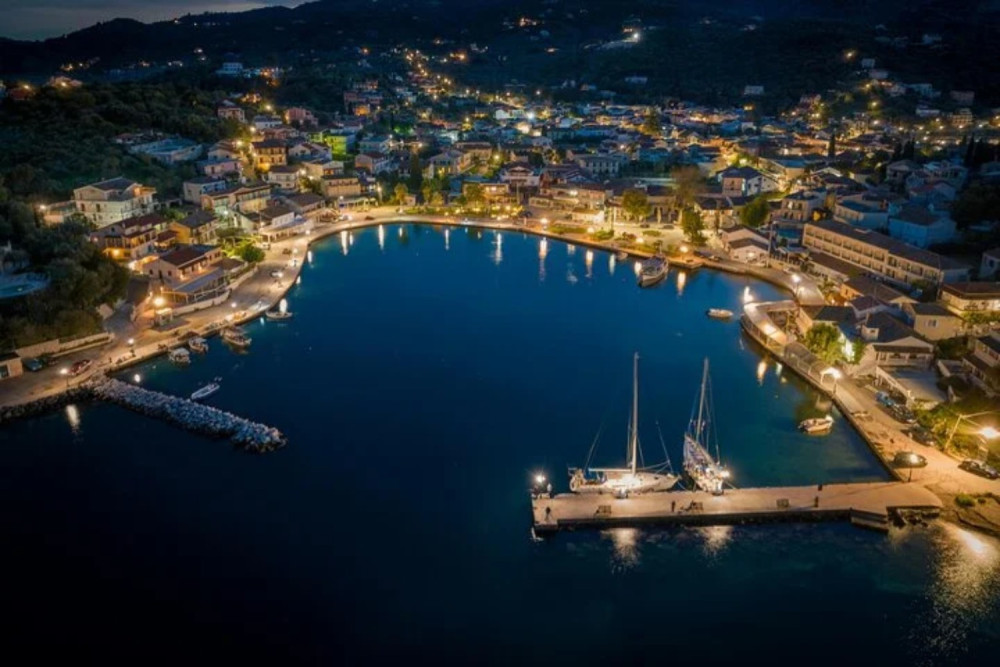 Athens by Night: Private Tour