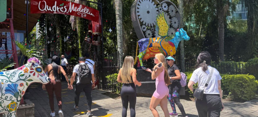 Discover a Healthy Sunday in Medellin with yoga & brunch included