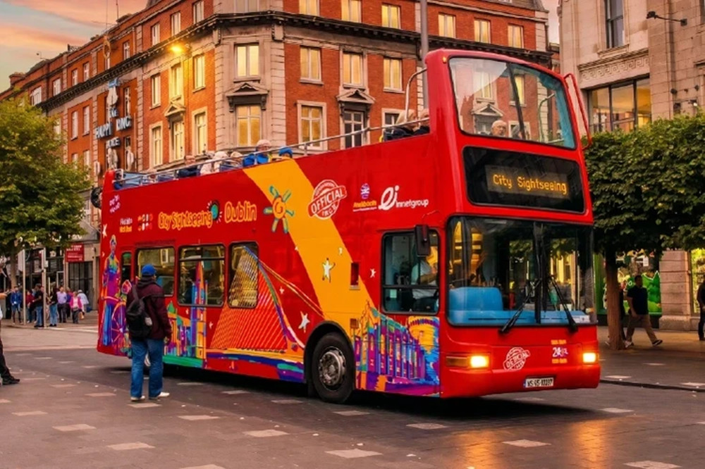 Evening Guided Bus Tour of Dublin Landmarks and City Lights