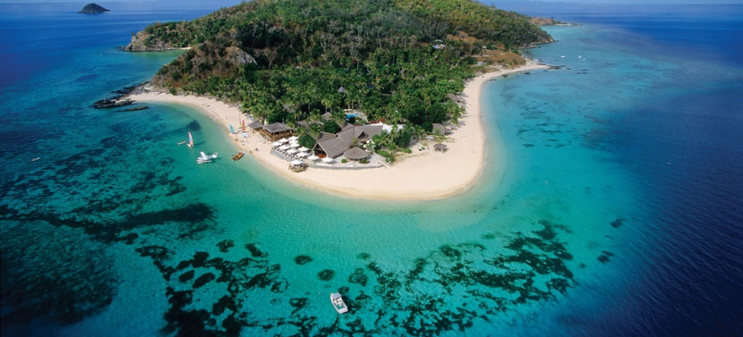Castaway Island Fiji Luxury Catamaran Day Trip with Lunch