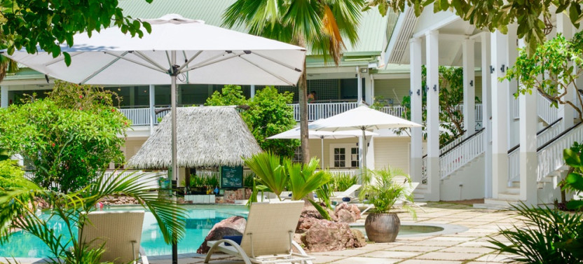 Malolo Island Resort Day Trip with Scenic Cruise and Lunch from Port Denara