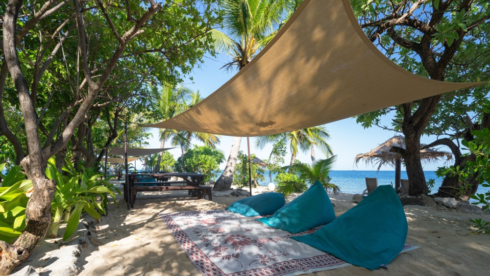 Full-Day South Sea Sailing Cruise with Lunch in the Mamanuca Islands
