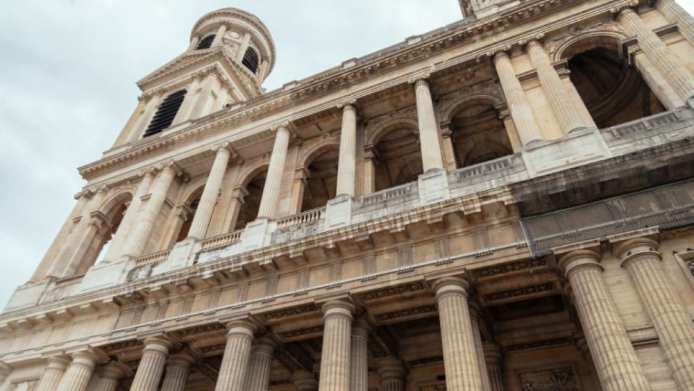 The History of Paris: Notre Dame & Latin Quarter Tour