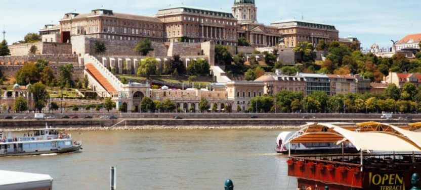 Withlocals Your Way- Budapest City Tour