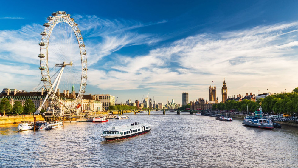 Brunch & Bubbles London Sightseeing Tour with Prosecco (Premium Seating)