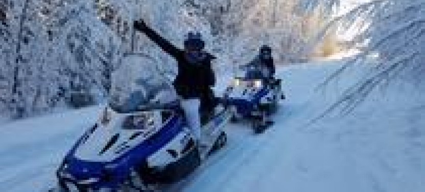 Snowmobile Tour - 1 Hour