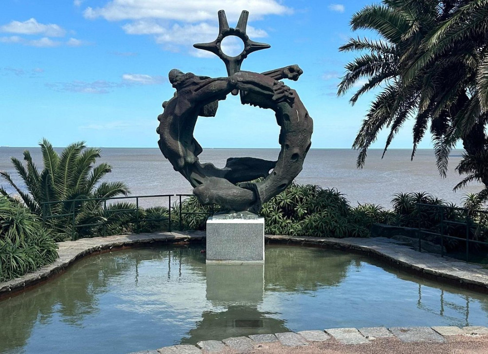 Tailor-made Montevideo Private City Tour with a Local