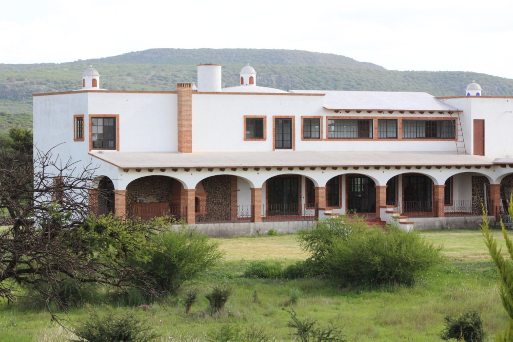 Overnight Stay at La Casona Vineyard in San Juanito