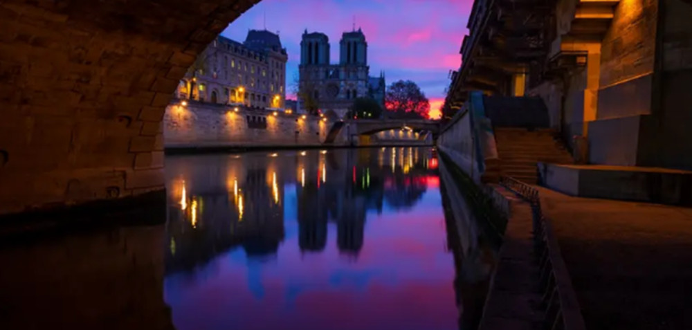 Private Wonders of Paris Golf Cart or Tuk Tuk Tour