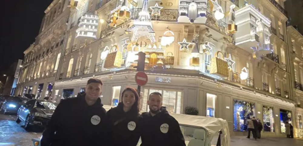 Visit Paris at Christmas In A Private Golf Cart or Tuk Tuk