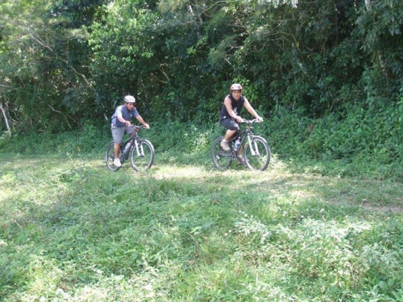 Mountain Biking Succotz