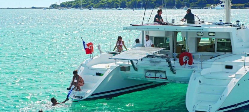Private Luxury Kealakekua Sail and Snorkel Catamaran Charter