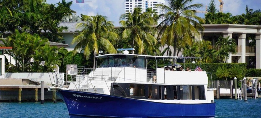 Miami Biscayne Bay Skyline & Celebrity Mansions Boat Tour