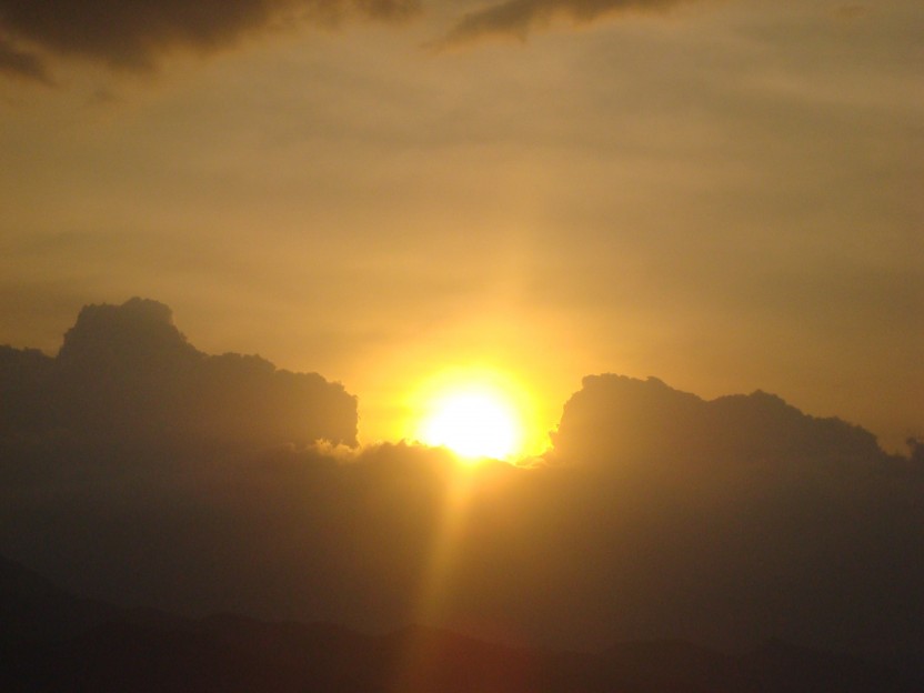 Sunset View on Boat at Arenal Lake with Wine & Cheese