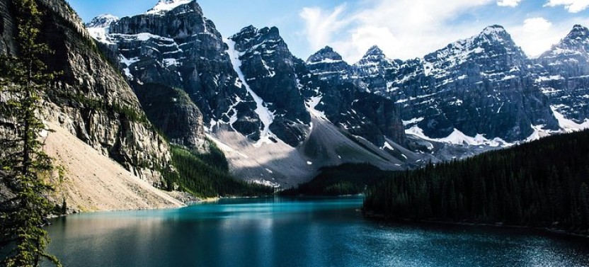 Lake Louise to Calgary Airport YYC - Private Shuttle