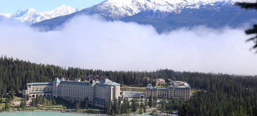 Banff, AB To Lake Louise in Van or SUV — Private Transfer