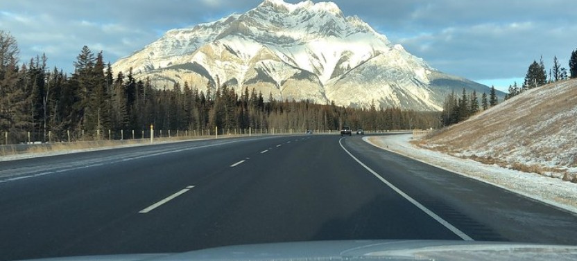 Banff, AB To Lake Louise in Van or SUV — Private Transfer