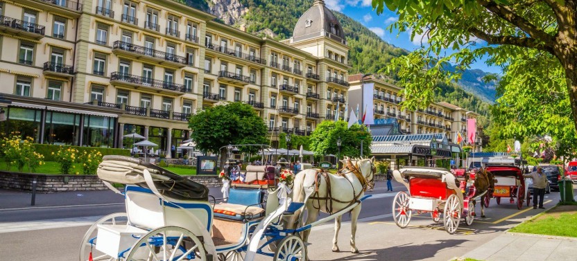 Private Grindewald & Interlaken Tour from Zürich