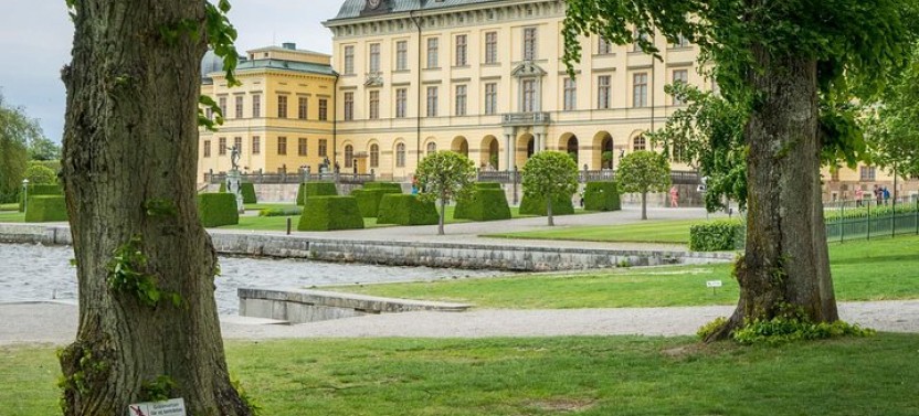 Private Half-Day Stockholm Tour with Drottningholm Castle