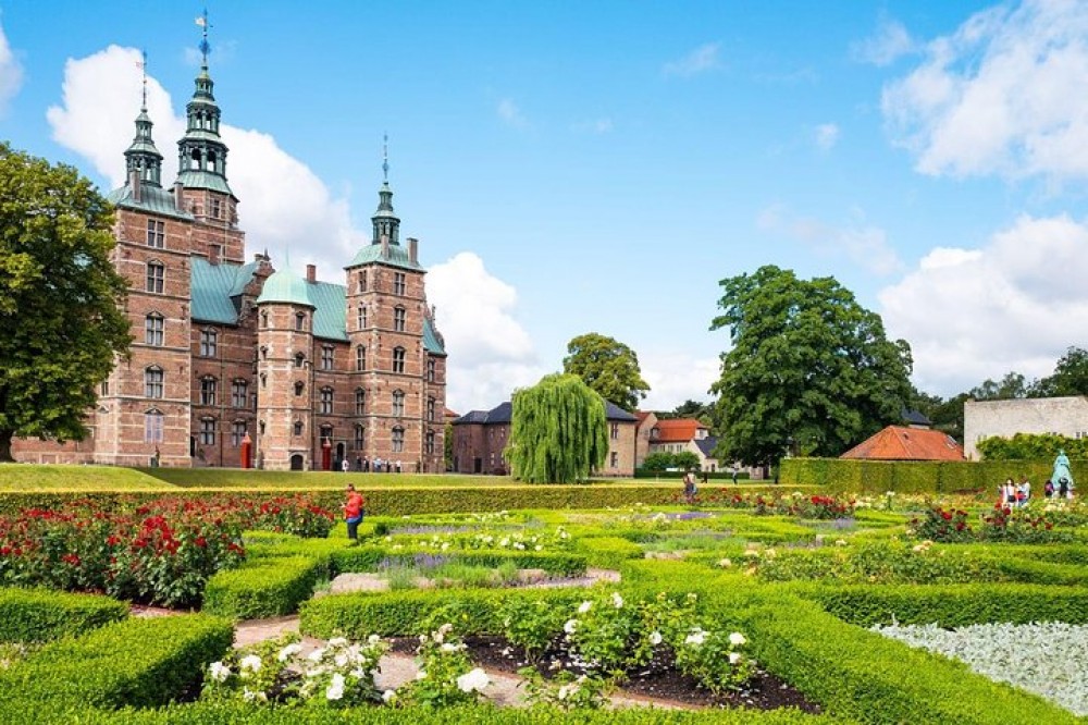 Private Copenhagen City Tour by Car with Rosenborg Castle