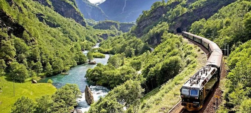 Self-Guided Oslo Day Trip from Bergen on the Flåm Railway