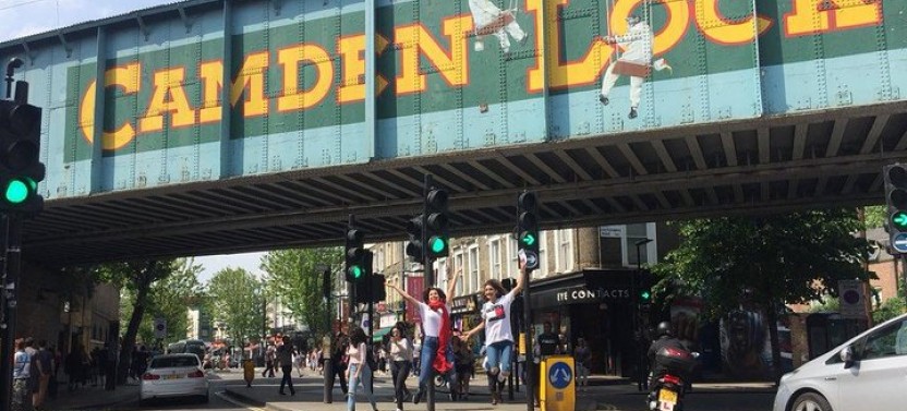 A London Scavenger Hunt with a Twist (BucketRace)
