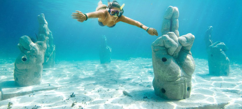 Catamaran Tour: Isla Mujeres Pleasure