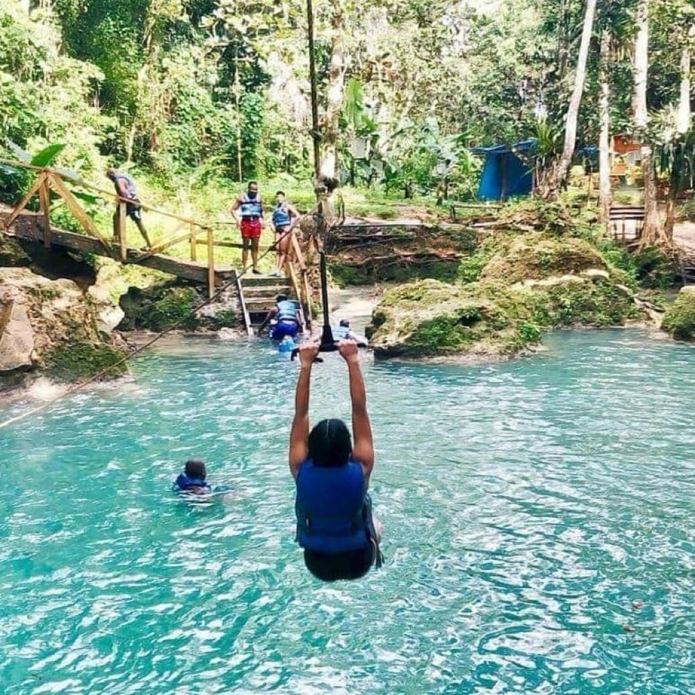 Grand Palladium Excursion: Blue Hole Tour