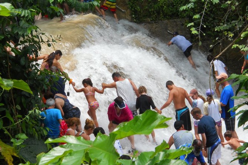 Ocho Rios Excursion Blue Hole And Dunns River Falls Tour Ocho Rios Project Expedition 1405