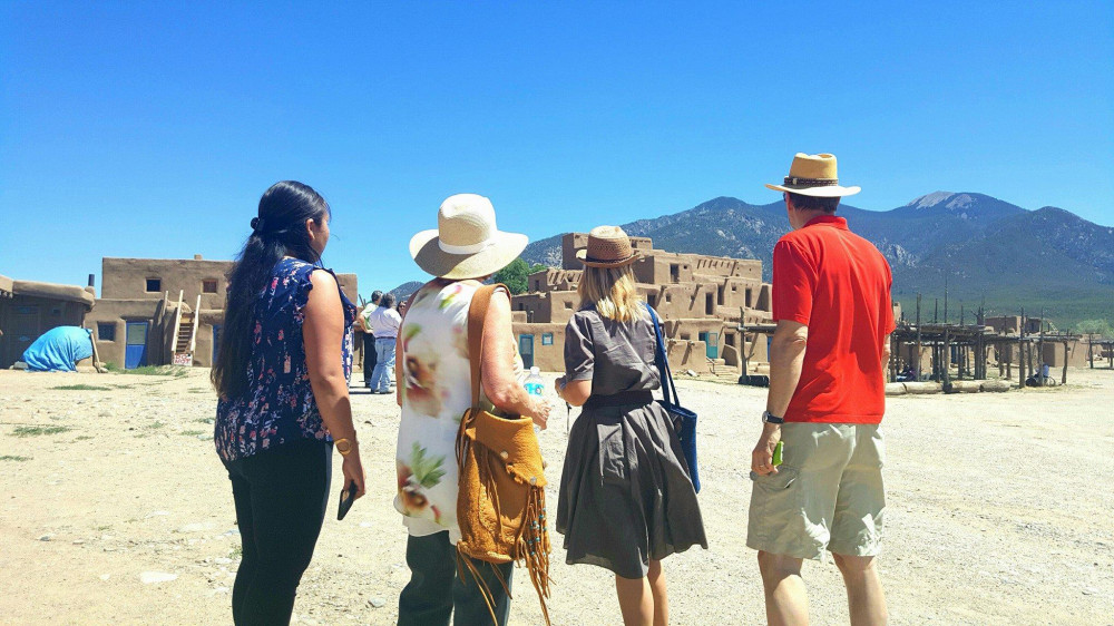 Hiking in Rio Grande Del Norte Monument & Taos Pueblo Tour