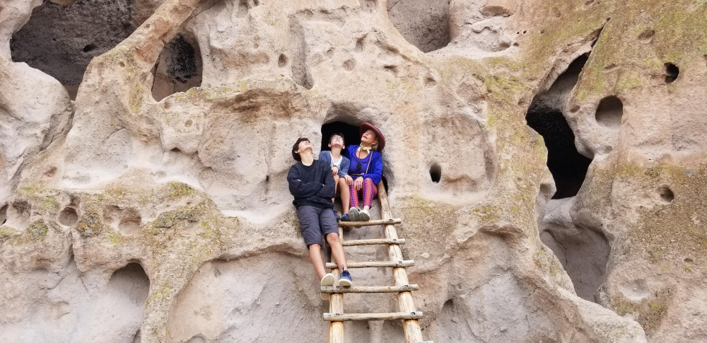 Small Group Hiking Tour in Bandelier National Monument