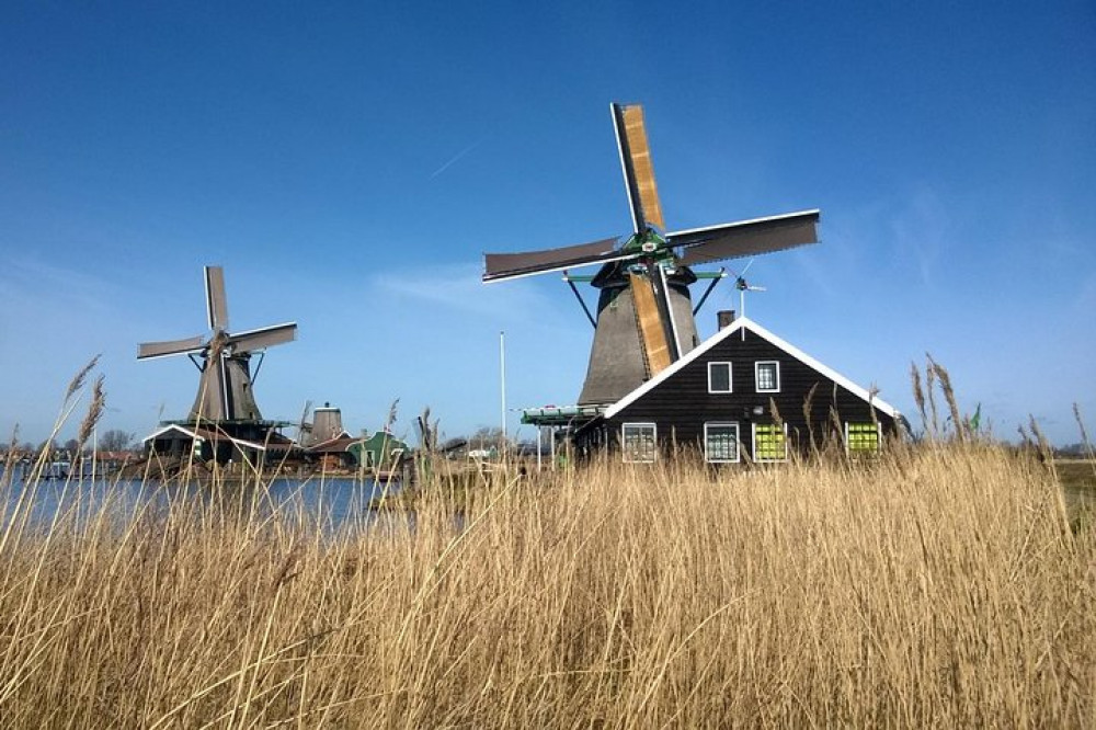 Private Countryside tour to Zaanse Schans, Volendam And Marken