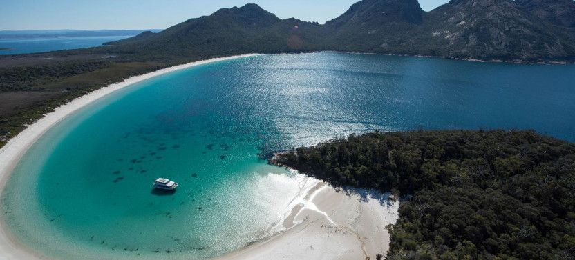 Wineglass Bay Cruise - Sky Lounge