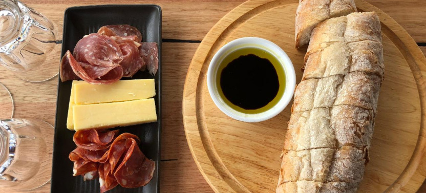 Mornington Peninsula Winery Private Car Tour + Lunch With Wine